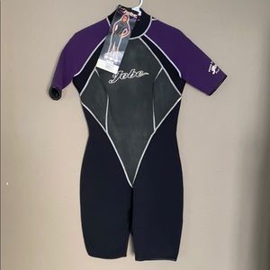 Jobe Sports purple & black wet suit size 8